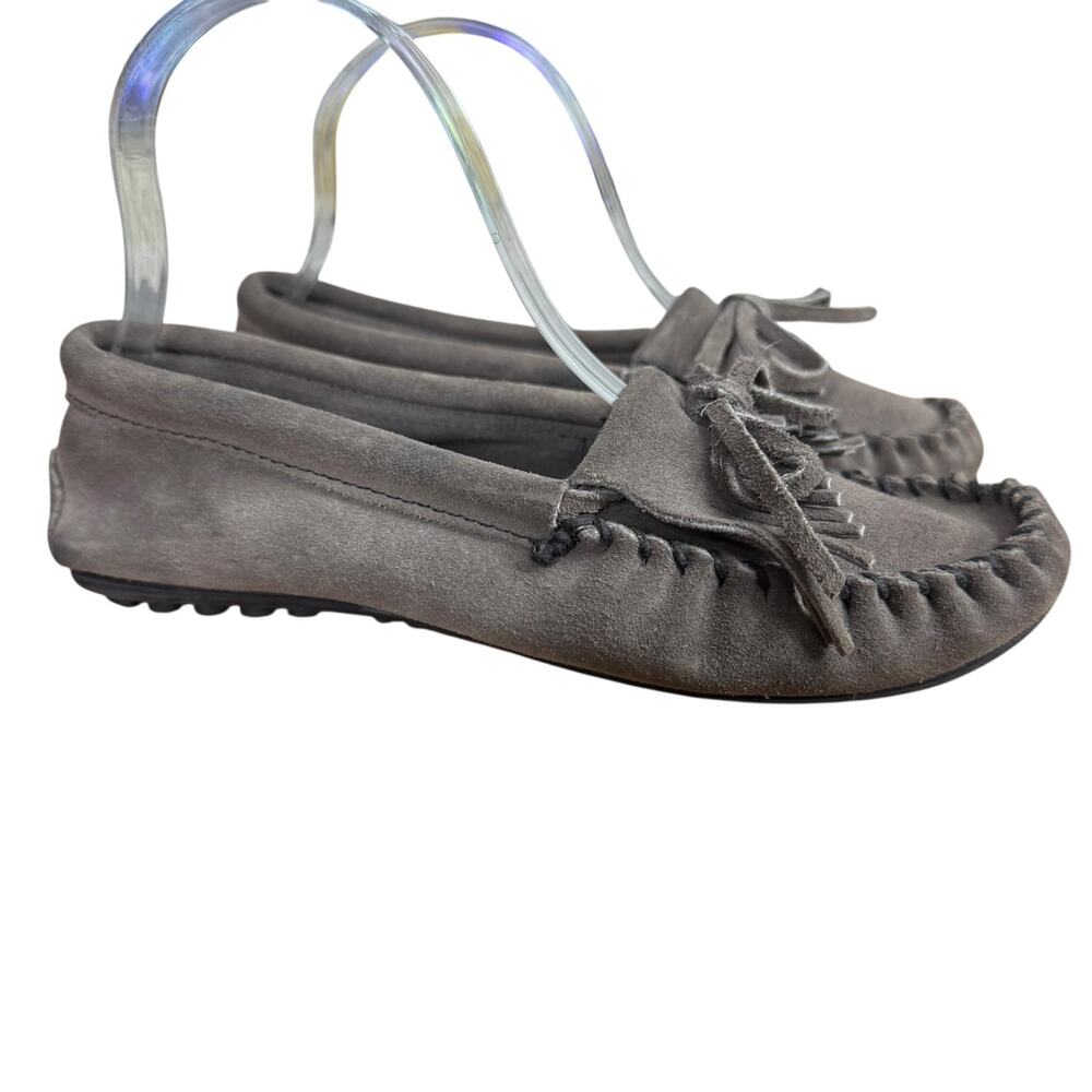 Minnetonka Moccasin Kiltie Slip On Loafers Flats Gray Suede Leather Womens 6.5